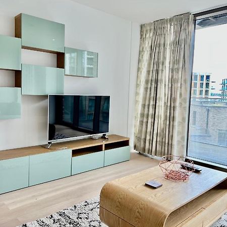 Luxury 2 Bedroom 2 Bathroom Apartment - London City Airport Exterior foto