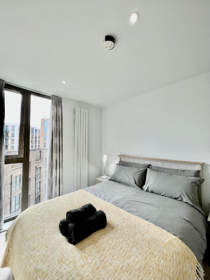 Luxury 2 Bedroom 2 Bathroom Apartment - London City Airport Exterior foto
