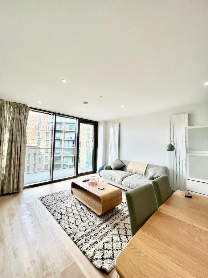 Luxury 2 Bedroom 2 Bathroom Apartment - London City Airport Exterior foto